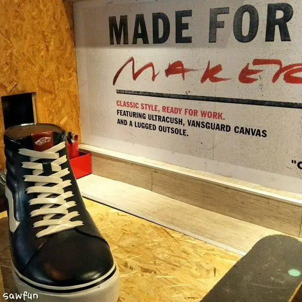 遇fun胃_佐藤咖喱satocurry||台北||六張犁站||傳說中台北第一的咖喱😍 大學生了沒元老所開 vans合作 穿滑板鞋吃咖喱