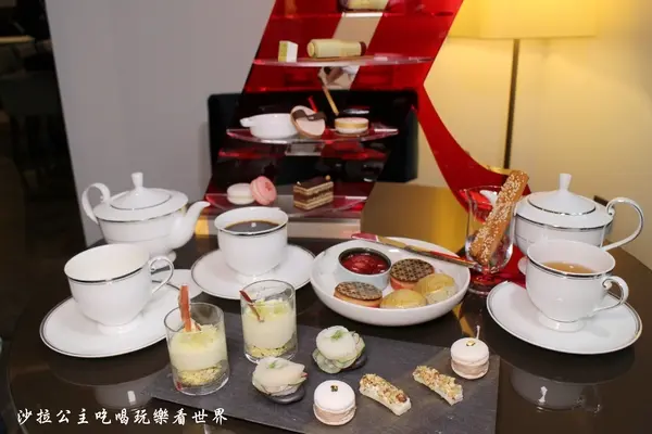大直下午茶/化妝品可以吃？！台北萬豪酒店Lobby LoungeX韓系頂級美妝品牌雪花秀，推出期間限定「完美瓷肌下午茶」網美必朝聖