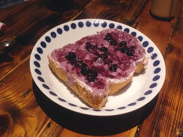 新竹交大博愛校區/Mountain House山房/不限時隱身在大街中的早午餐店/一起睡飽飽再吃早餐