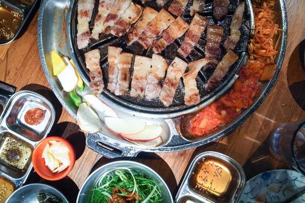 [考完試的大吃食記] 台北東區：滋滋咕嚕 韓式烤肉專賣店