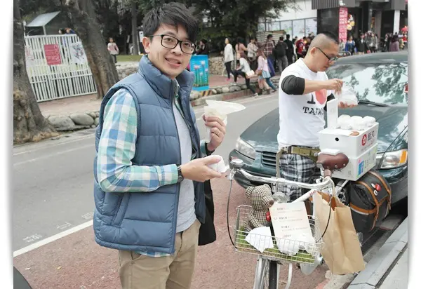 帶著綠茶香氣飯丸，吃好飽的散步美食 ❤  美食大肚腩《力飯丸》