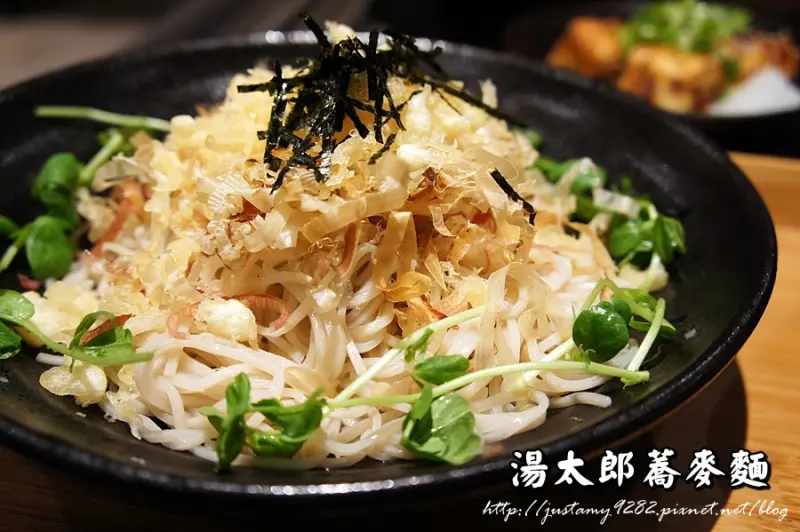 食記 ☞ 民生社區 ▍湯太郎蕎麥麵-富錦店 ▍雖已入秋~ 但台灣天氣加上孕婦の高體溫，還是需要嘗點清涼的『蕎麥冷麵』消暑、開胃!!!