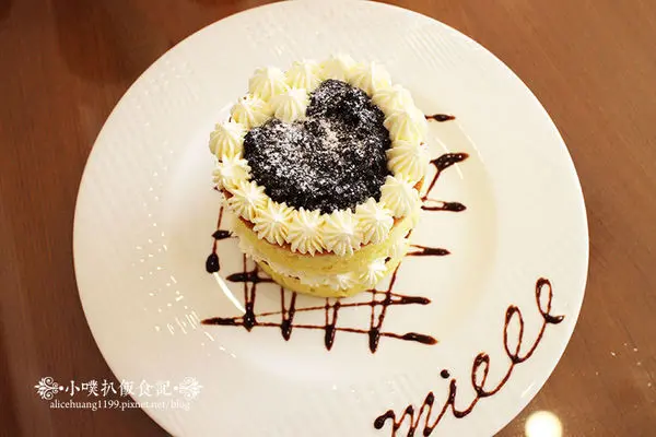 【板橋美食】『Miele咖啡館 - 米蕾』~溫馨家庭風早午餐~平價輕食好處所