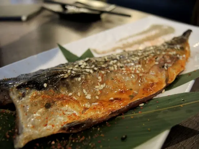 新北板橋 ) 酒肉朋友(板橋店)- 日式居酒屋推薦 ， 隱藏CP高的菜單就在『酒肉朋友』