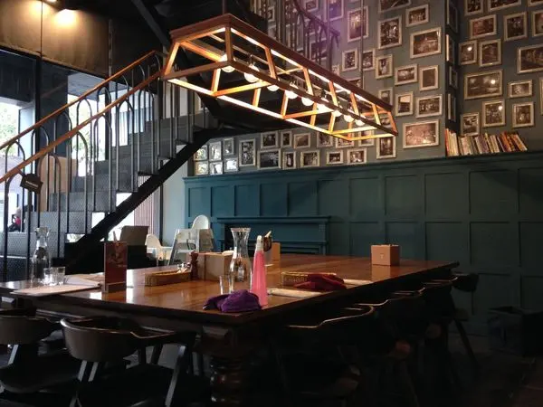 [ 食記 ] 台中南屯 / 薄多義義式手工披薩~食物好吃還有超好拍的歐洲街景