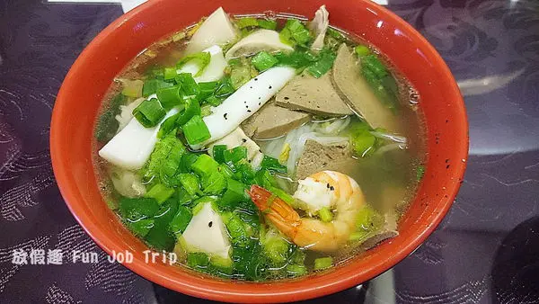 [苗栗竹南美食]越南河粉(再訪)(青木瓜沙拉/雞肉河粉/豬排河粉/涼拌河粉/海鮮河粉/竹南火車站)