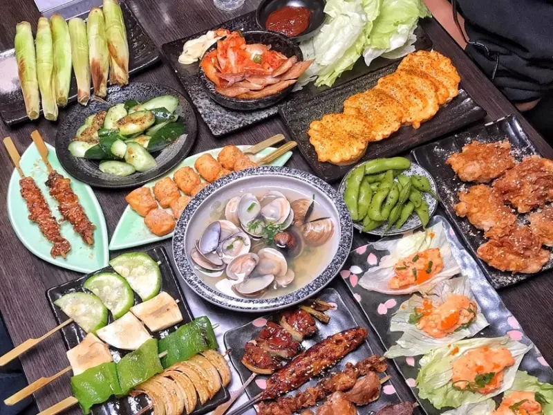 蘆洲串燒!!! 好久沒吃居酒屋了─【美食】─熊賀串燒/燒肉─捷運三民高中站美食