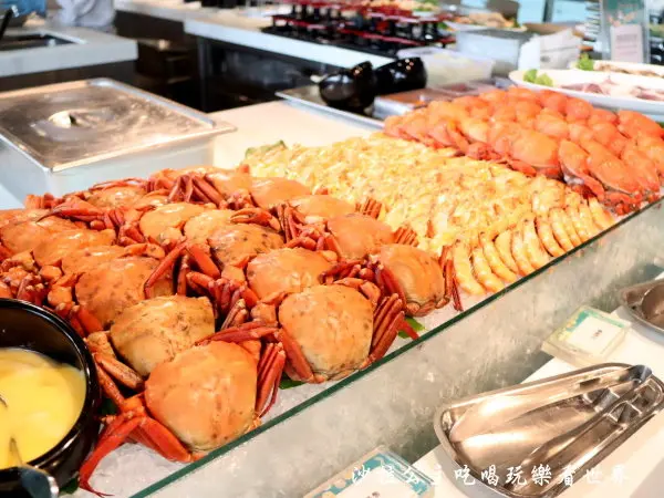 汐止吃到飽/沙拉飯團讀者享88折優惠『秀廚自助餐』南洋美食節-泰瘋Food/Buffut/台鐵汐科站美食