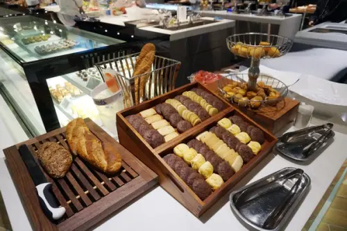 [汐止] iFG遠雄購物中心4F悅來秀廚 ：餐點豐富～牛肉湯獨有美味!        
      