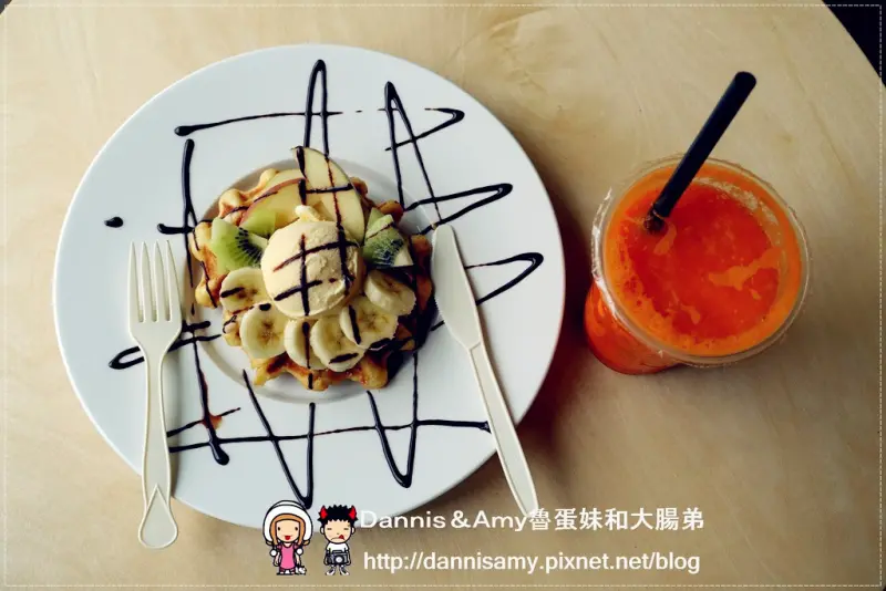 ♥分享竹北現榨果汁飲料店♥▋Leaf葉子 新鮮果汁&比利時鬆餅 下午茶 外帶內用座位區提供▋真材實料新鮮現打喝出健康~已歇業