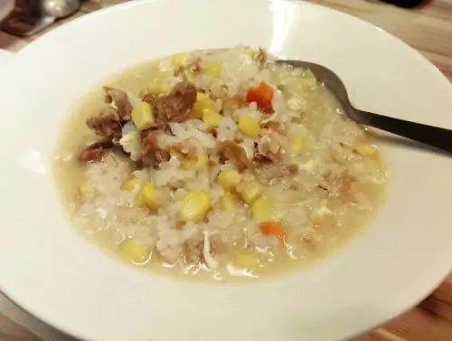 《中山區》墨爾漢堡More Burger​│早餐也賣濃郁的麻油燻雞粥ღ × 流沙花生醬好誘人