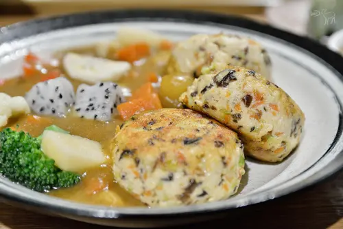 原粹蔬食作 日式食堂:人氣定食店