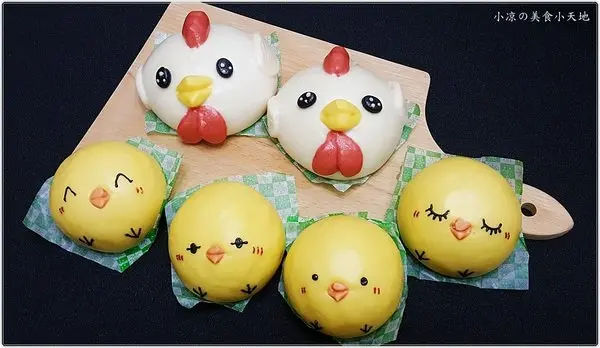 『南投。埔里』古記素食烘焙║2017金雞報喜！今年的伴手禮非它莫屬，可愛破表的金雞報喜禮盒，讓你雞年行大運！埔里十大伴手禮，超療癒百香菇包，不用煮就可以吃!!（可宅配）