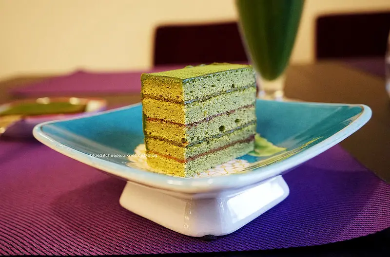 【台中西區】宇治抹茶Purple - 喜歡抹茶的人又多了一個地方可以去囉!草悟道亞都麗緻飯店Hotel ONE旁.國泰世華正對面