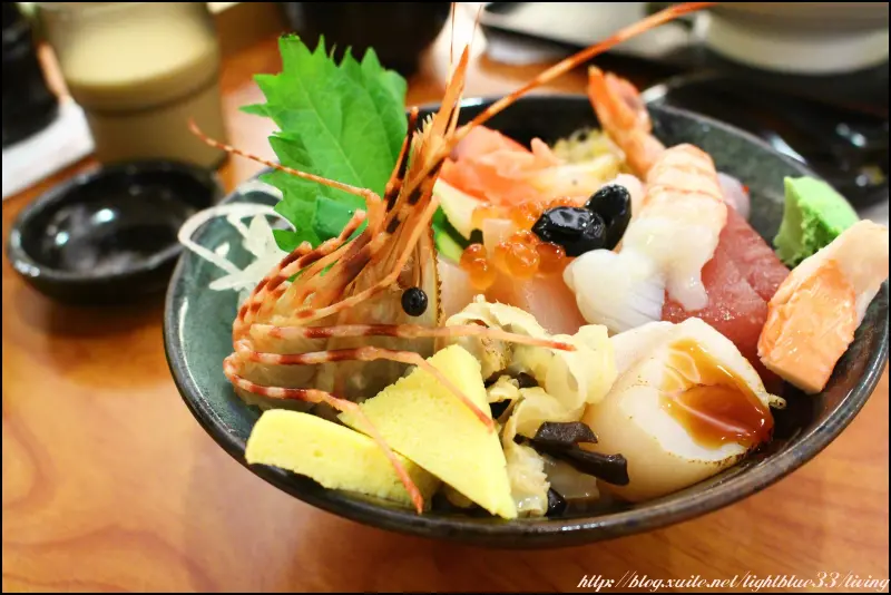 [ 市府站．永吉路30巷美食 ] 海力士（市府店）～高cp值平價美味日式餐點，還有小菜飲料無限續