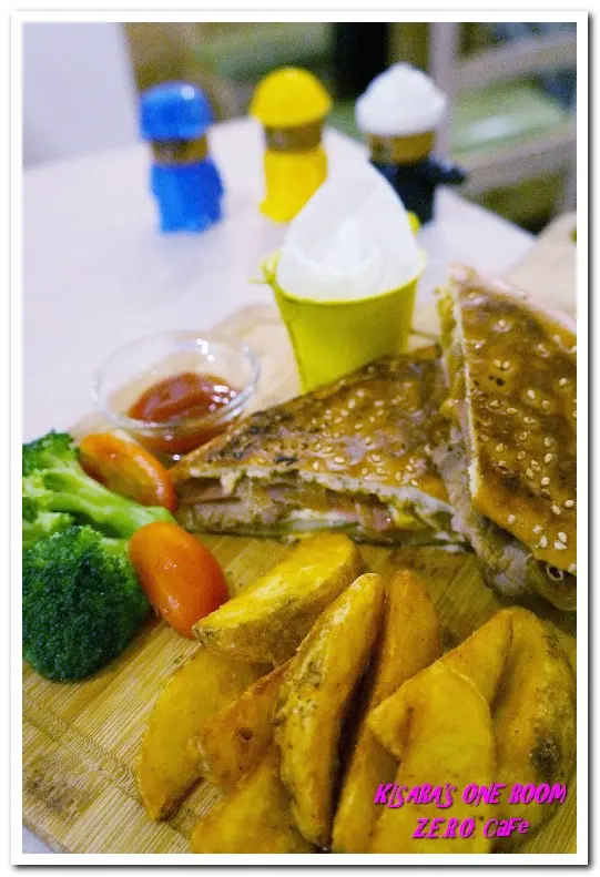 南京三民美食．同時品嘗古巴三明治與手工家常菜的美味──ZERO Café        
      