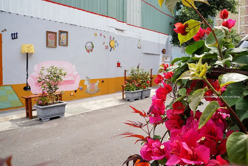 【台中西區】土庫里 - 淘寶趣.Dream House彩繪牆.文青巷弄.風格小店.老屋.食尚玩家介紹