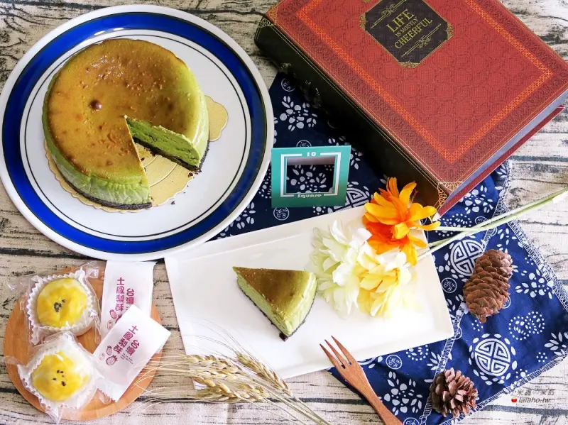 10 Square Cafe wow~你有看過用書本當作禮盒嗎?