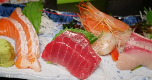 【中山居酒屋】竹筒清酒很可愛 台北中山居酒屋 狸爐端燒│日式居酒屋推薦│林森北條通道地居酒屋 ❤跟著Livia享受人生❤