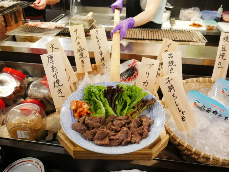 狸爐端燒 日式料理·隱密在八條通小巷中的日式居酒屋·特殊的船槳送菜·濃厚的人情味·捷運中山站