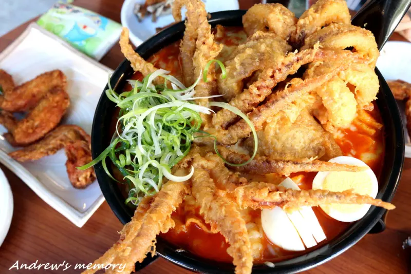 20151205 Uncles Taiwan 엉클스대만 魷魚大叔 - 韓式魷魚上岸，牽絲指數爆表的起士辣炒年糕東區亮相！