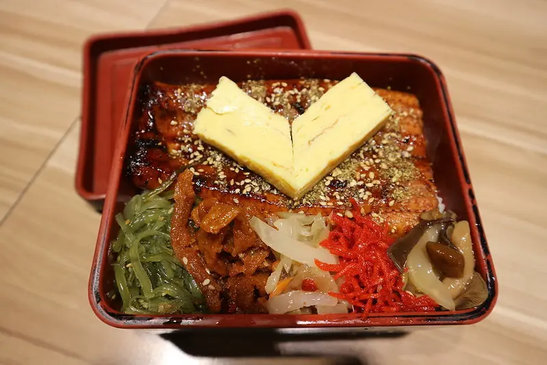 。新竹食記。魚町日式丼飯-東大店。花小錢也能享用日本料理