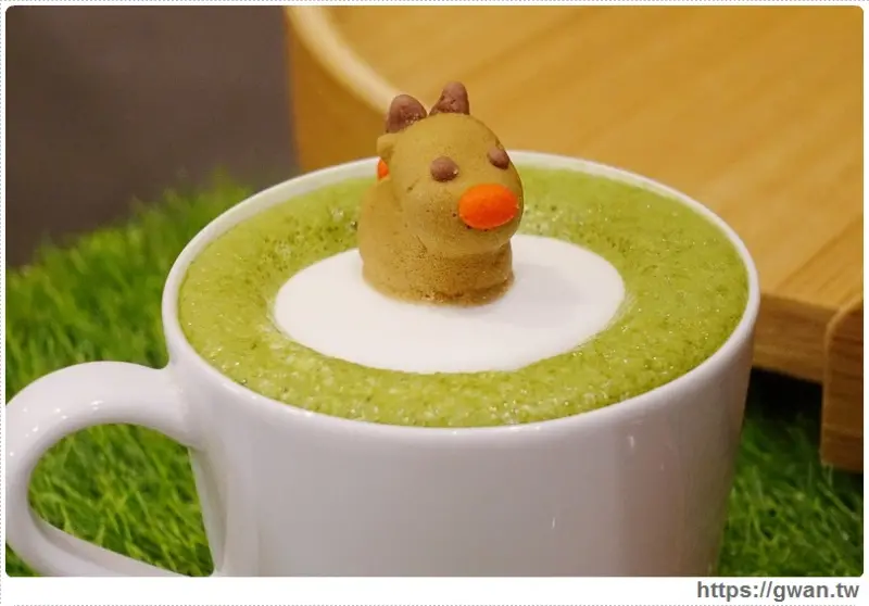 [台中美食●北區] 森淇淋 - 麋鹿溺水了~超夯造形棉花糖拿鐵 | 療癒系動物森林甜點 - 吃關關