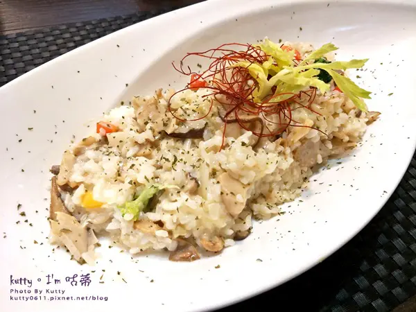 ▌新竹美食 ▌Elsa艾莎異國美食！現點現做的等待美味(忠孝大潤發後面)✼菜單