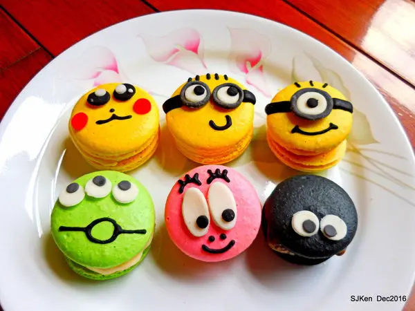 (超萌年節伴手禮)無聊郎烘焙坊「馬卡龍夾心軟糖禮盒」--- 從溫哥華到台南，融匯東西創意，讓你萌到眼裡，吃在嘴裡，甜到心裡!