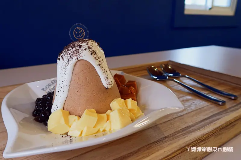 無聊郎Bored Wolf，台南神農街非吃不可的冰品 - ㄚ綾綾單眼皮大眼睛