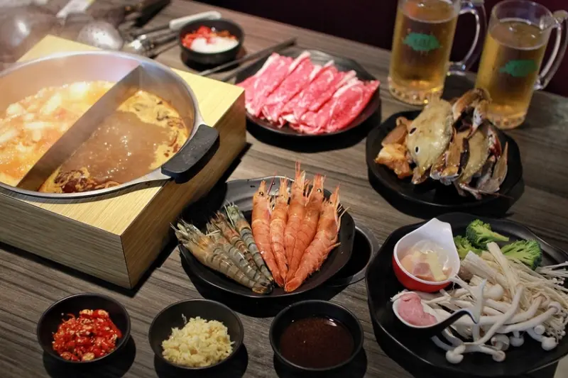 桃園鍋物吃到飽/中壢鬼椒麻辣王，三點蟹、天使蝦、安格斯黑牛、啤酒隨你吃喝到飽飽飽只要598元 - Ann‧榜哥‧生活事務所
