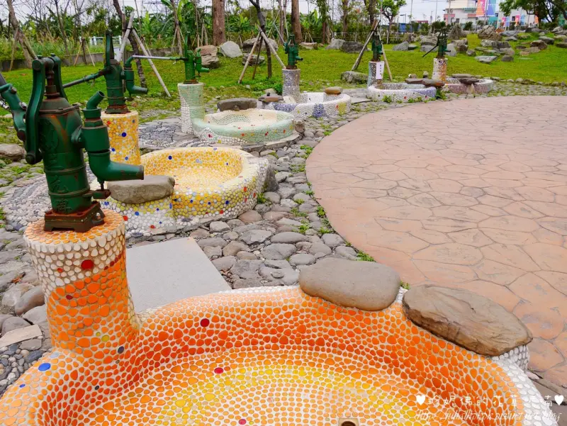 【宜蘭-蘇澳鎮】炎炎夏日帶著孩子一起來「一米特創藝美食館」泡冷泉水吧！