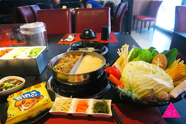 [ GS愛吃鬼 ]永和美食Ｘ太妃殿個人鴛鴦火鍋Ｘ麻辣鍋 X 現切肉品、新鮮生猛海鮮