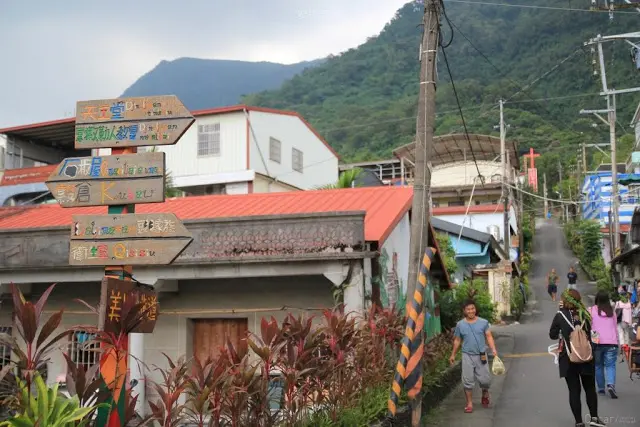 屏東。三地門。走入品童餚做童玩的童玩王國 / 安坡部落