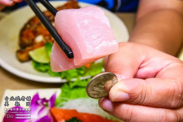 美觀園 大眾化日本料理│北捷/西門站(史上最厚切、最大器，霸氣就用「美觀園」三個字來寫)