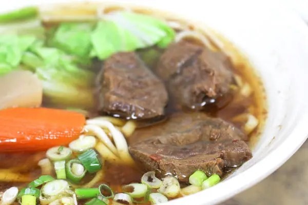 高雄鹽埕區小吃~鏞記水餃~