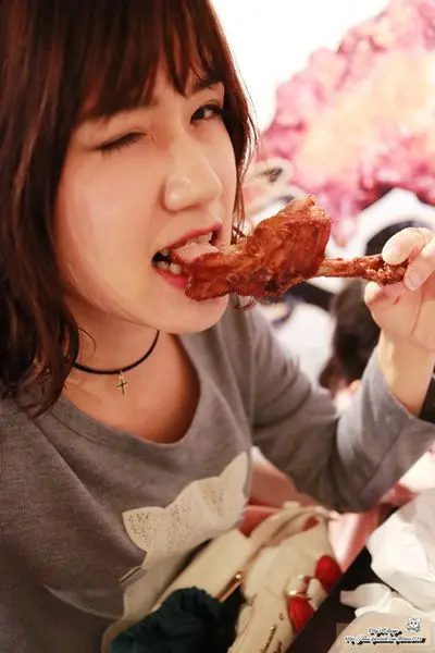 台北車站美食試吃》台灣首間骨付鳥唐揚專賣店 浪人炸雞 2015/11新開幕