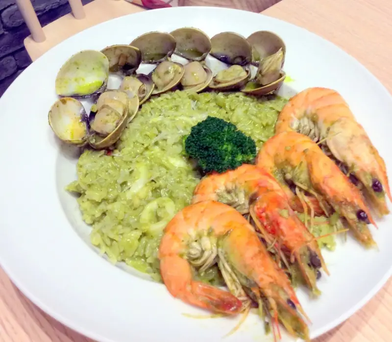 中壢區貓友俱樂部『Cat Bru』與貓咪同樂