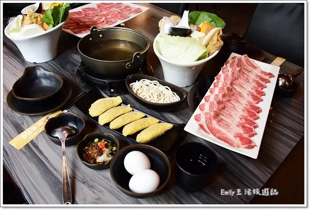 宜蘭美食》熊飽鍋物。伊比利豬超級好吃，強力推薦 