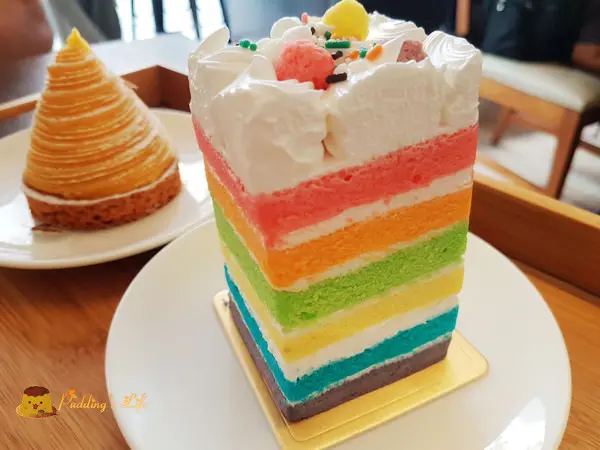 【新竹美食】療癒系繽紛彩虹蛋糕下午茶《Chatime Lounge》茶飲界的星巴克