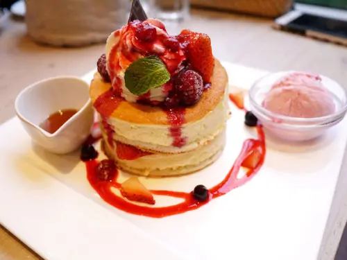 【台北 中山區/捷運中山站】小樽洋果子鋪LeTao-- 厚燒鬆餅混搭也很好