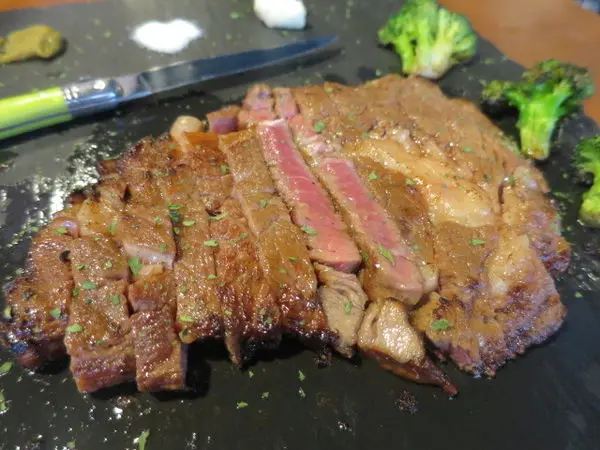 20160719@台北民生社區美食Mastro 噴汁肋眼牛排太好吃了 