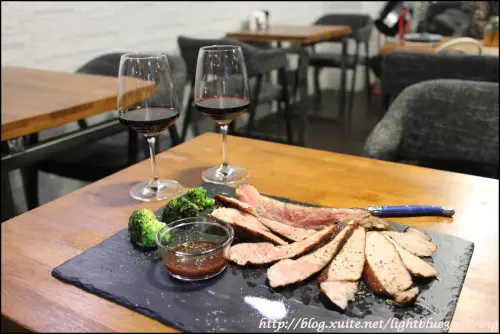 [ 民生社區美食 ] office by Mastro～戰斧豬排、極嫩牛小排、蒜味蝦、生食級干貝通通到位 