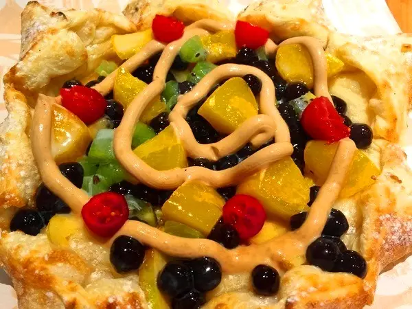 Tinos Pizza Café堤諾比薩  台北信義誠品店              