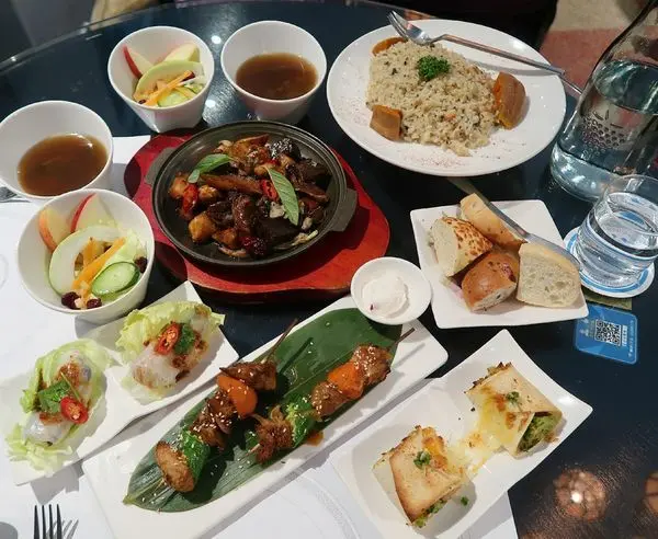 【食紀】古色古香台南美食赤崁璽樓ヽ( ε∀ε )ノ年輕人也會愛上的素食料理（內含影片／IG熱門／人氣餐廳／台南素食／台南蔬食）