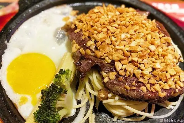 2020花蓮美食推薦 來來牛排-花蓮中華店 免費停車 不收服務費 加麵不用錢 古早味紅茶無限量供應