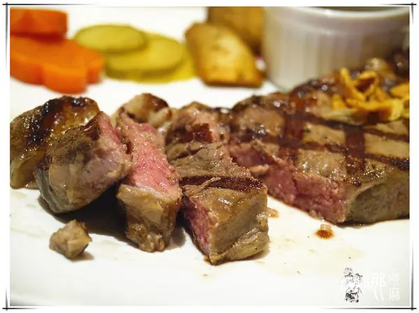 中壢新明夜市旁品質很好的碳烤牛排~BISON野牛原味炭烤牛排/朋友家庭聚餐餐廳        
      