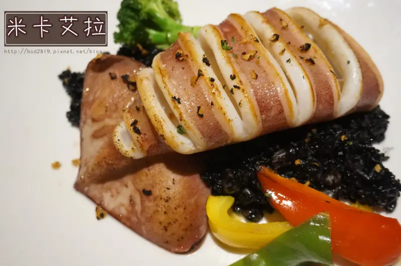 【台中北區】Micaela米卡艾拉義式廚房－超滿足墨魚燉飯，義大利麵也很棒（中友百貨旁、一中）