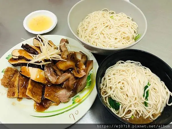 |美食|新北中和 智光乾拌麵/近四號公園/在地人推薦老店/滷味小菜/傳統美味/平價銅板料理