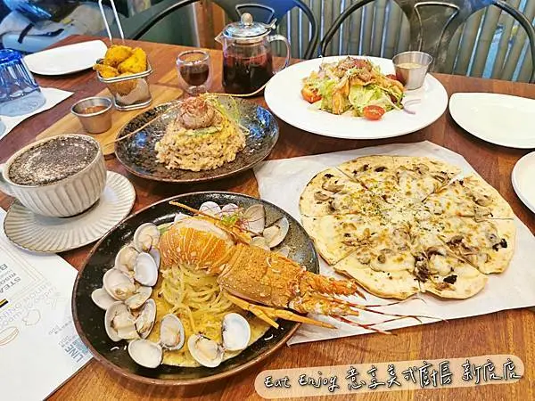 【美食】新北新店「Eat enjoy意享美式廚房」新店寵物友善聚會餐廳推薦，必點超人氣千層蛋糕!